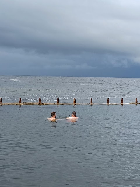 West End Pool