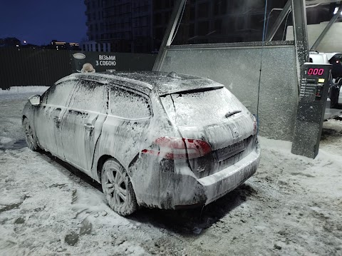 Автомийка Fresh CARWASH