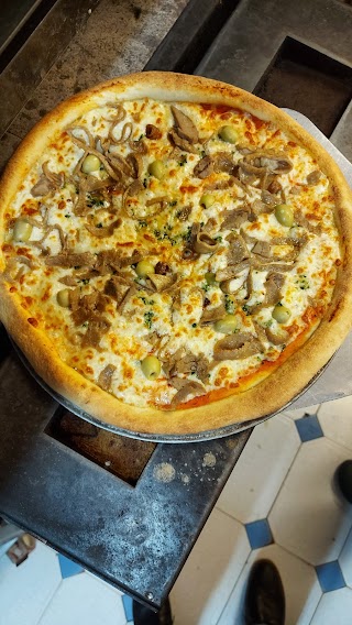 Golden Pizza