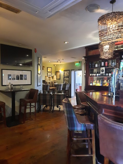 The Tavern Bar & Restaurant