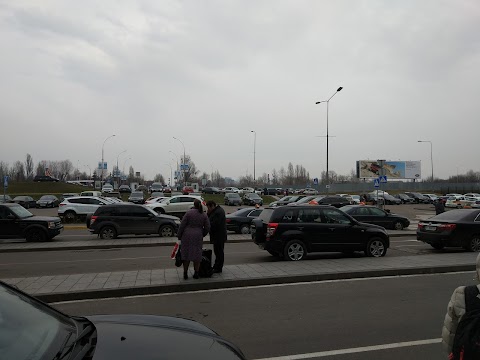 Europcar Прокат авто Київ Аеропорт Жуляни
