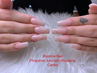 Bloomie Nail