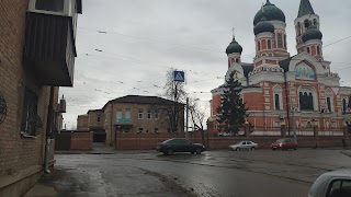 Нижній храм на честь Покрову Присвятої Богородиці та Пріснодіви Марії