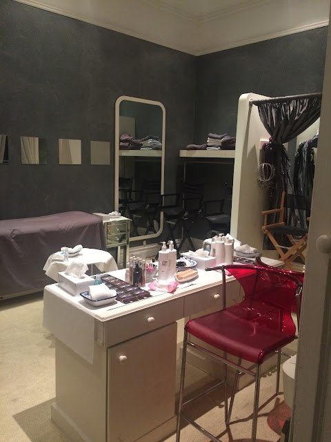 The Clinic Beauty Salon