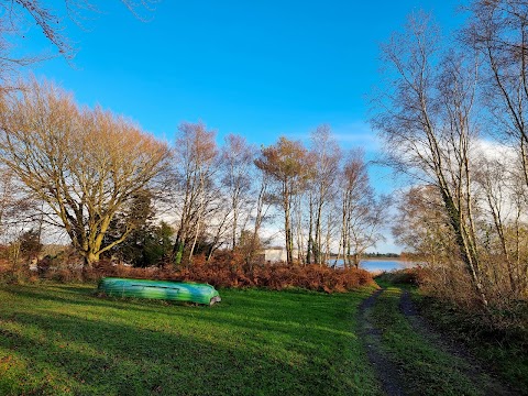 Lakeside Retreat