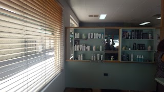 Creating Waves Hair & Beauty Salon