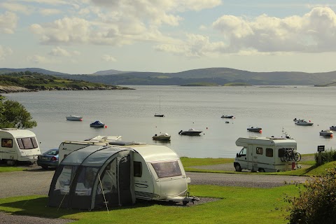 Eagle Point Camping. (Campáil Pointe an Iolair)