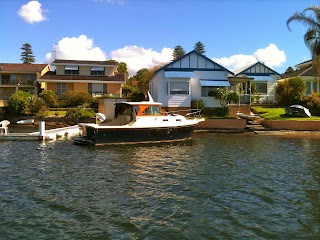 Tranquil Shores Waterfront Cottage | Accomodation in Lake Macquarie Toronto NSW Australia