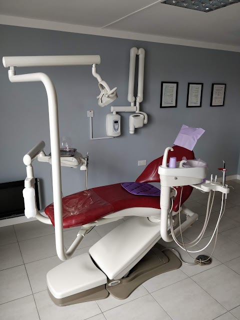 Emi-Dent Dental Clinic