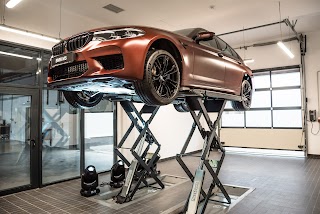 Автосалон BMW "Арія Моторс"