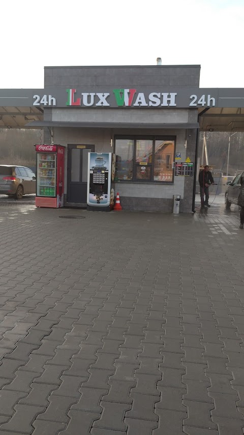 Автомойка "Lux Wash"