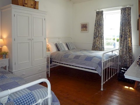 Trident Holiday Homes - Kizzie & Fleur Holiday Cottages
