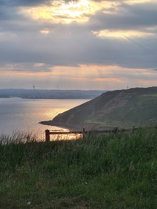 Tha White Bay car park(Carrchlós an Bhá Bháin)