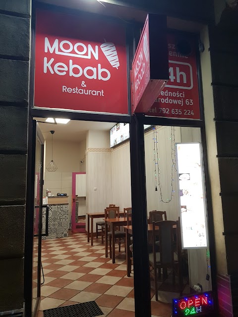 Moon Kebab & Restaurant 24h