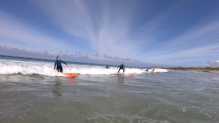 Tonn Nua Surf School