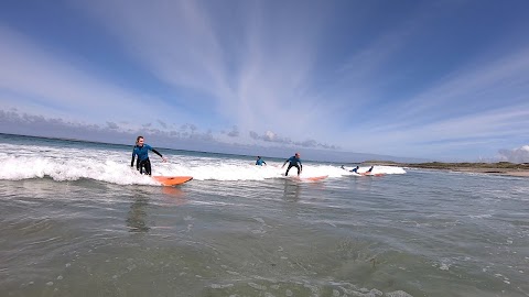 Tonn Nua Surf School