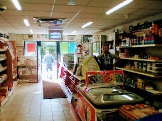 Carrowbeg Stores