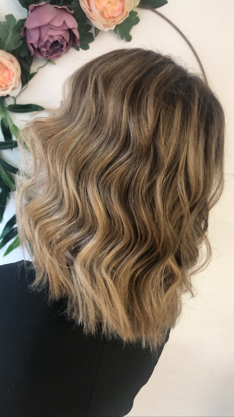 Brushed Hair Salon and Blowdry Bar