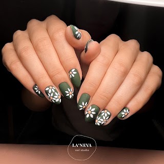 LA'NEVA nail studio Manicure hybrydowy