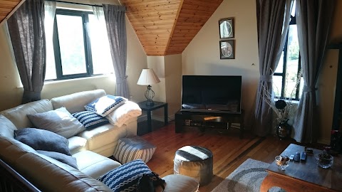 Woodview Lodge B&B