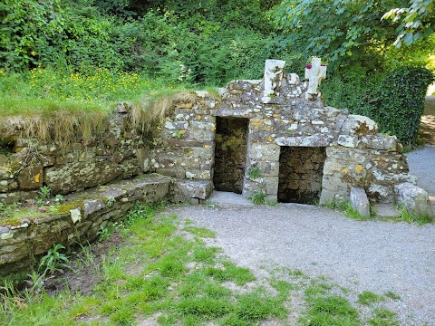 St. Declan's Well and Church (Ruins)