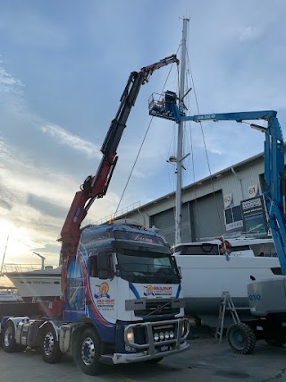 Gold Coast Crane Trucks