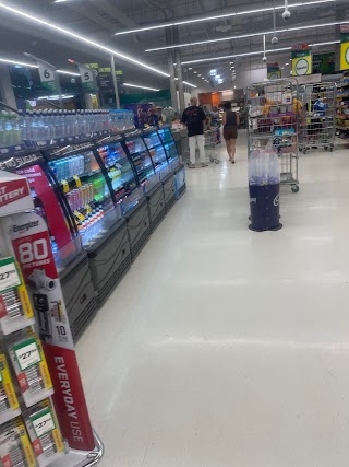 Woolworths Trolley return bay