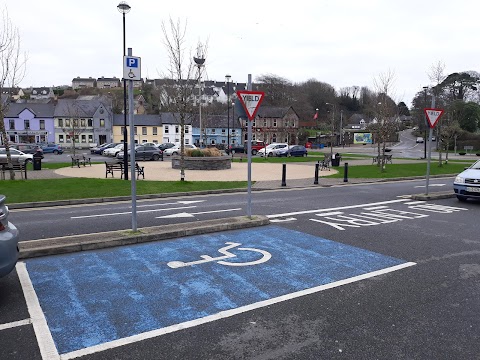 Point Road Car Park(Carrchlós Bhóthar an Phointe)