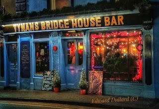 Tynans Bridge House Bar