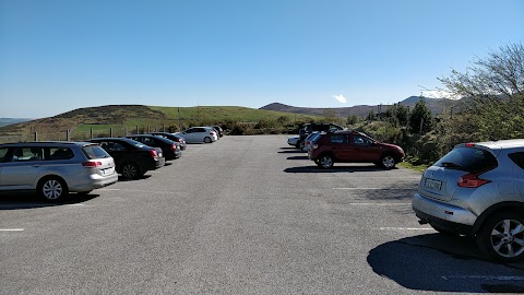 Lisleibane - Carrauntoohil Trail Head Car Parking