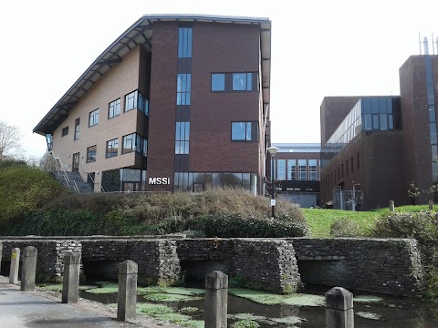 Materials and Surface Science Institute Building (MSSI)