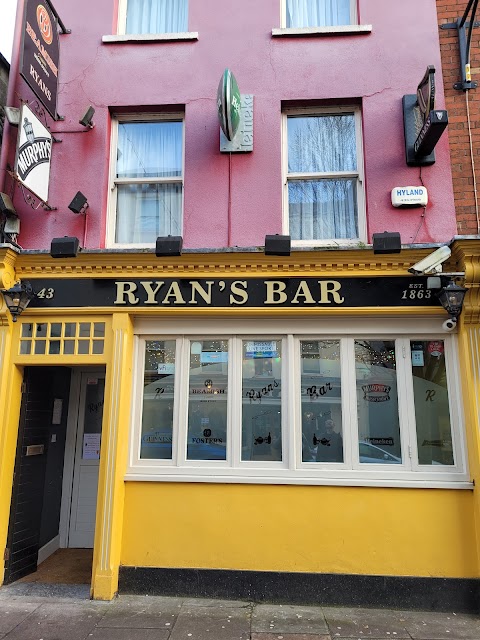 Ryan's Bar