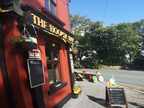 The Hooker Bar (Tigh Mhichael Jack)