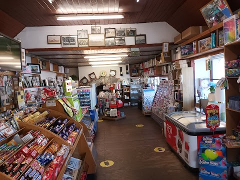 O' Briens Corner shop