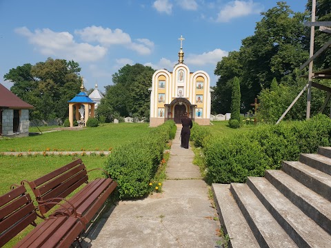 Свято-Михайлівський Угорницький монастир УПЦ