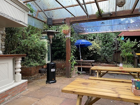 The Alley Garden Bistro Bar