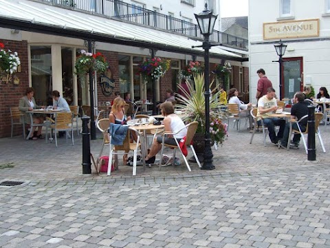 The Courtyard Cafe and Bakery