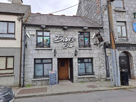 Dan's Bar