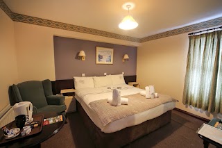 Commercial & Tourist Hotel Ballinamore