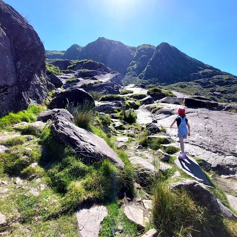 Conor Pass waterfall