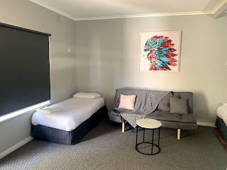Hello Adelaide Motel + Apartments