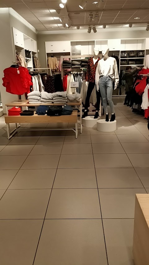 H&M