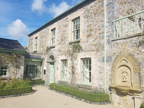 Coach House at Cliff hotel