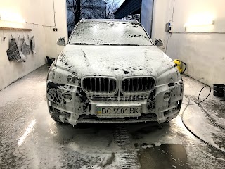 Lux Car Wash