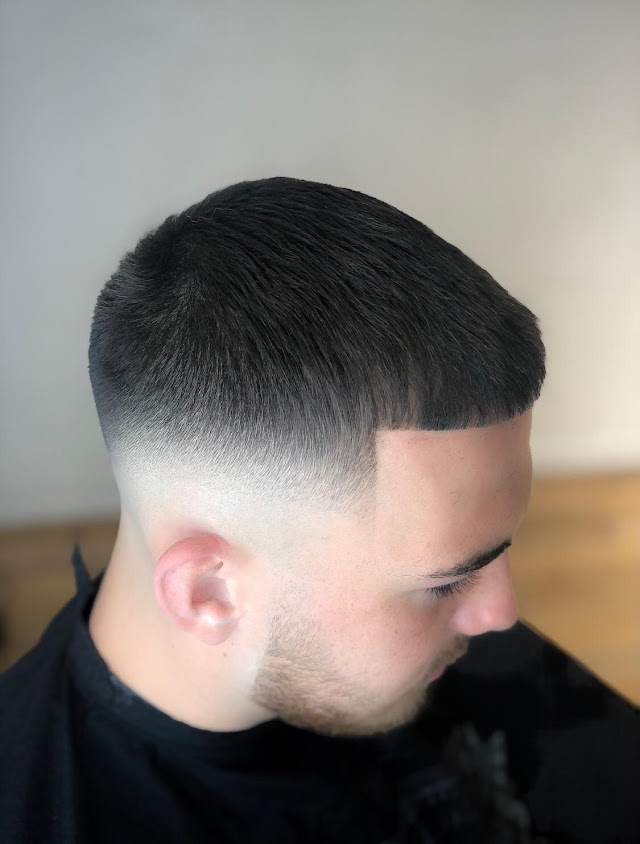 Le local_barbershop
