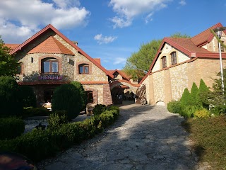 Kmicic Hotel & Restauracja