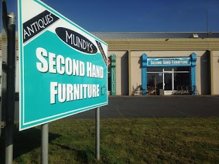 Mundy's second hand furniture