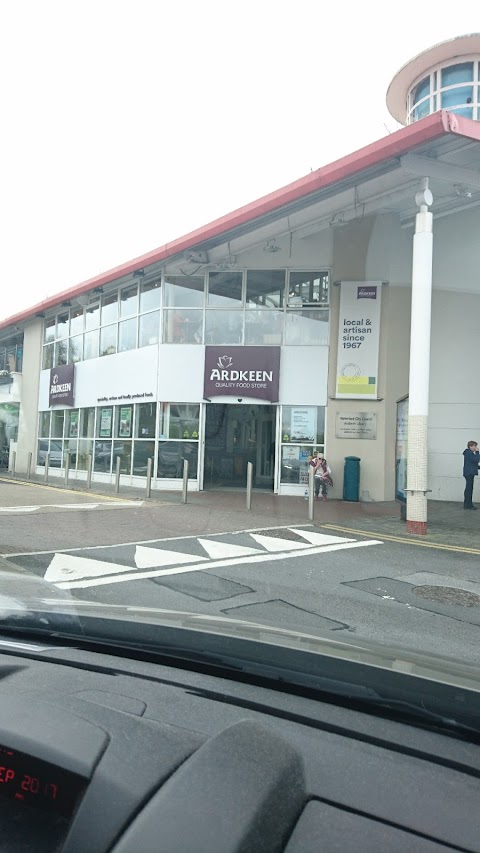 Ardkeen Shopping Centre