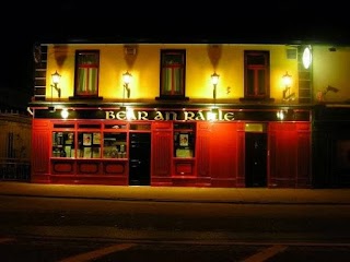 Bear An Raille - The Railway Bar