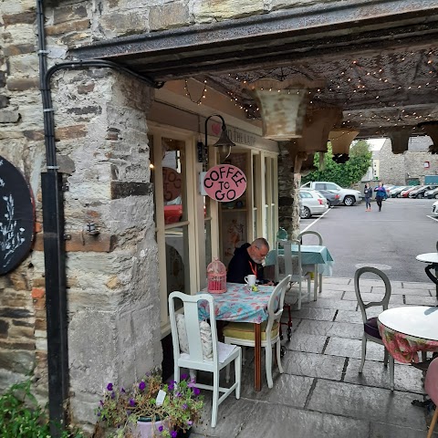 Cafe On The Lane